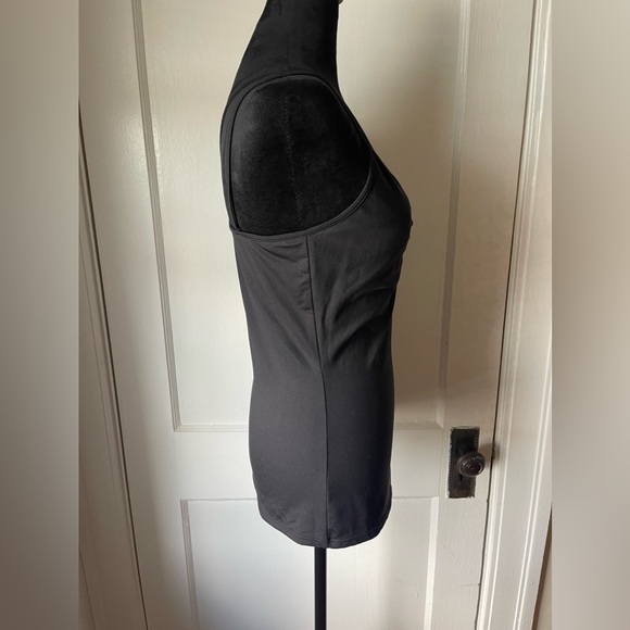 Boston Proper, Criss cross tank, w/ bra underlining, size med, like new - Picture 6 of 6